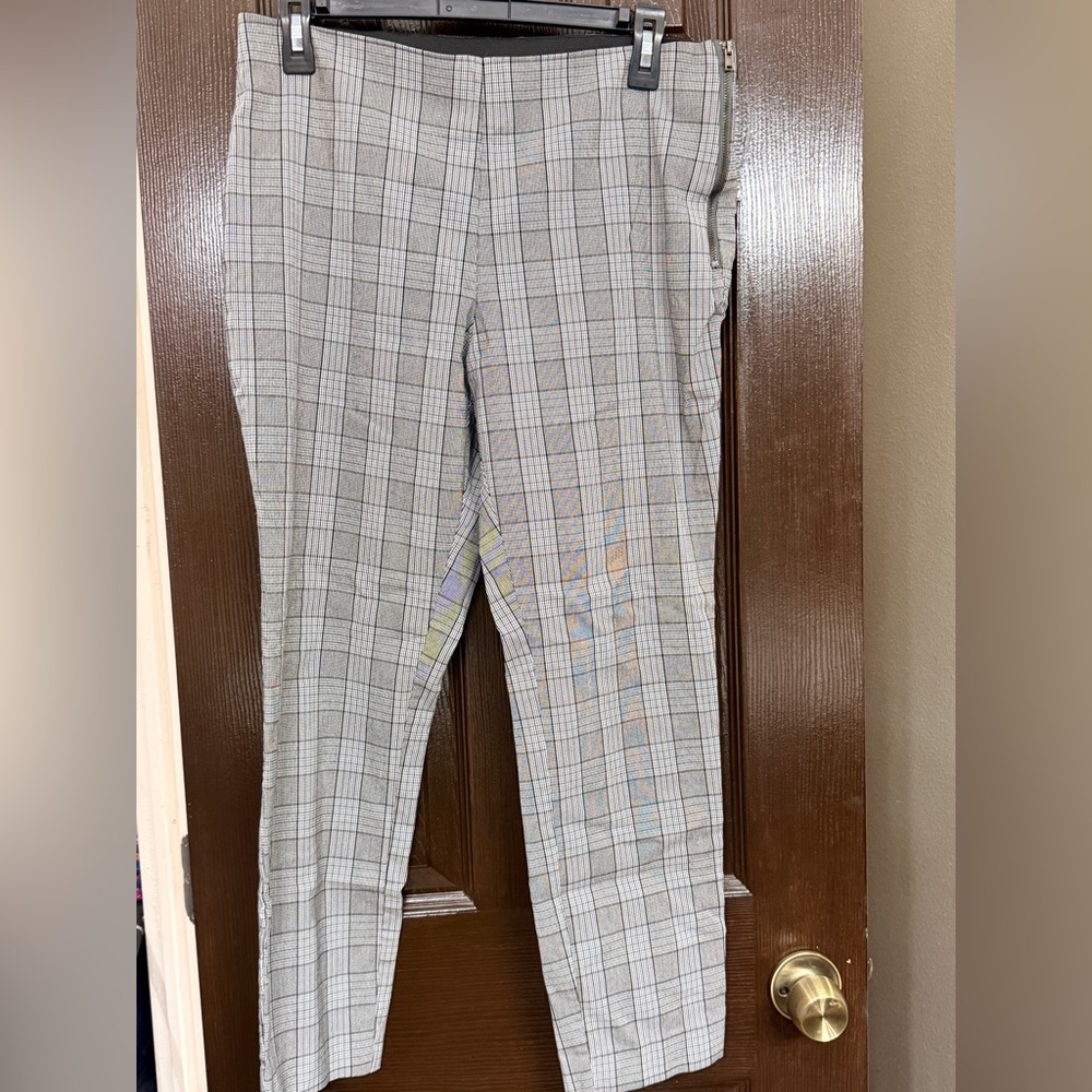 a new day Gray Checkered Trouser Pants